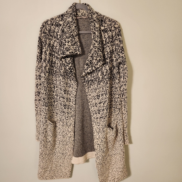 ATHLETA Wool Cashmere Midnight Luxe Wrap Size Small - Picture 4 of 8